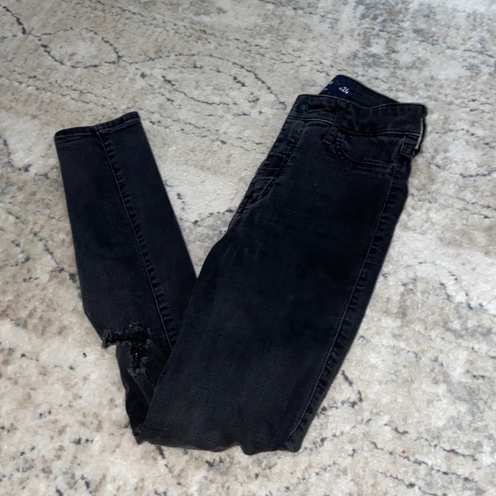 Hollister size 0 black ripped skinny jeans
